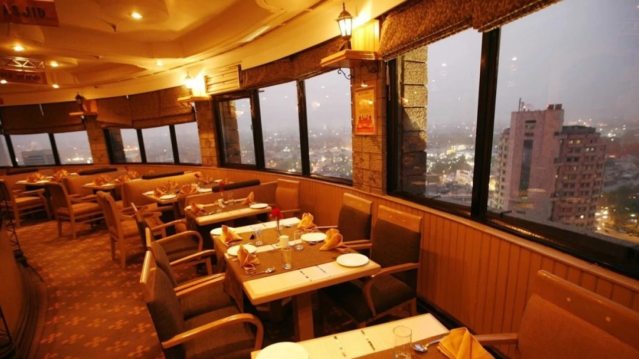 Revolving Restaurant in Delhi